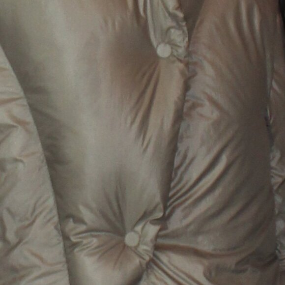 JNBY hoodie down light wear brown oversize  puffer  jacket size  XS/Small - Picture 5 of 7